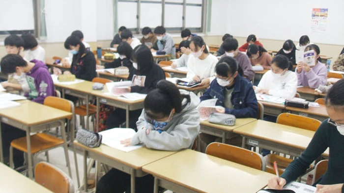 中学3年生が自習する様子！集中しております！