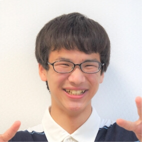 生徒の顔写真