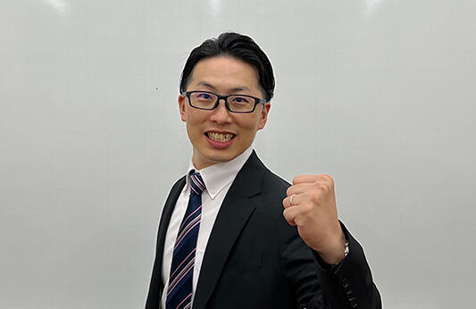 教師が笑顔！生徒が笑顔！<br>「いつも笑顔で明るく元気よく」