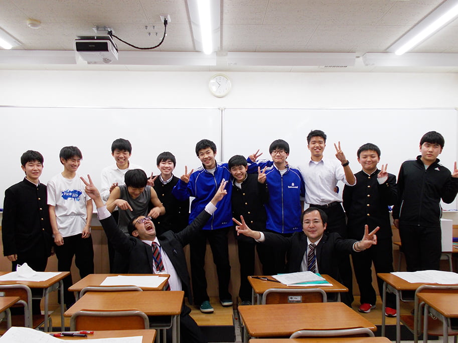 W早稲田ゼミ‗高崎ハイスクールの生徒と教師