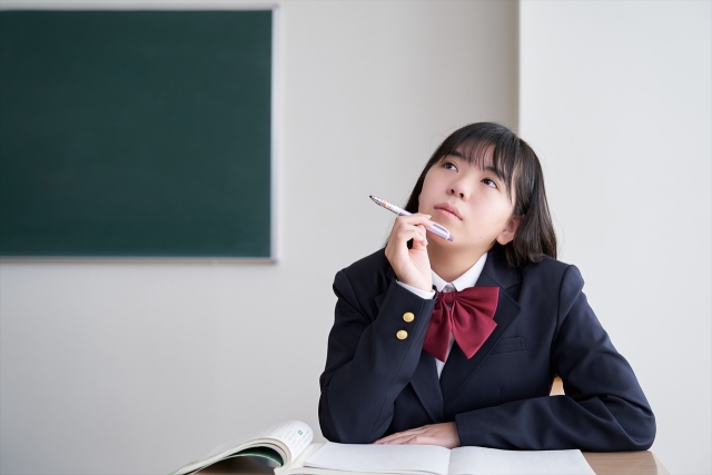 中学校の学習が難しく、通塾を考えている中学生