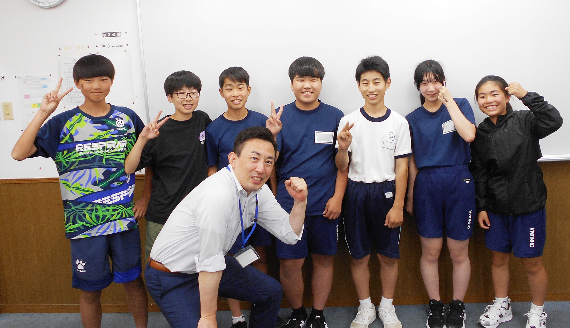 春日部校HP用生徒集合写真03